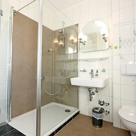 Appartement Minna - Ferienwohnung 06 Goehren (Ruegen)