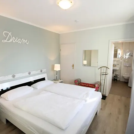 Appartement Minna - Ferienwohnung 06 Goehren (Ruegen)